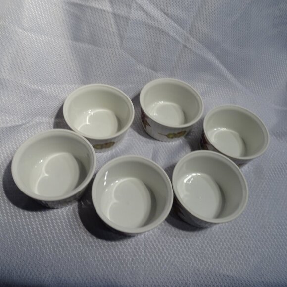 Royal Worcester Evesham Berries and Olives Ramekins set of 6 - Picture 3 of 7